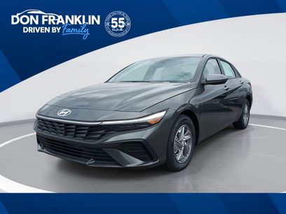 New 2026 Hyundai Elantra SE