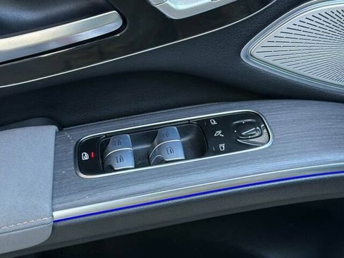 Used 2023 Mercedes-Benz EQS 580 4MATIC SUV image 14