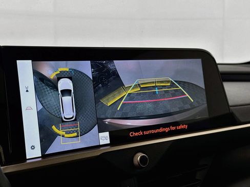 Certified 2025 Toyota Crown Signia w/ Advanced Technology Package AWD/4WD image 10