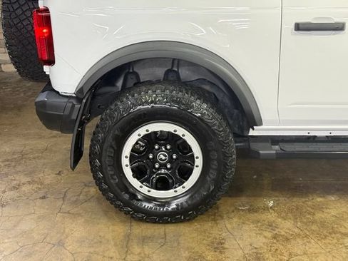 Used 2023 Ford Bronco Black Diamond w/ Sasquatch Package AWD/4WD image 6