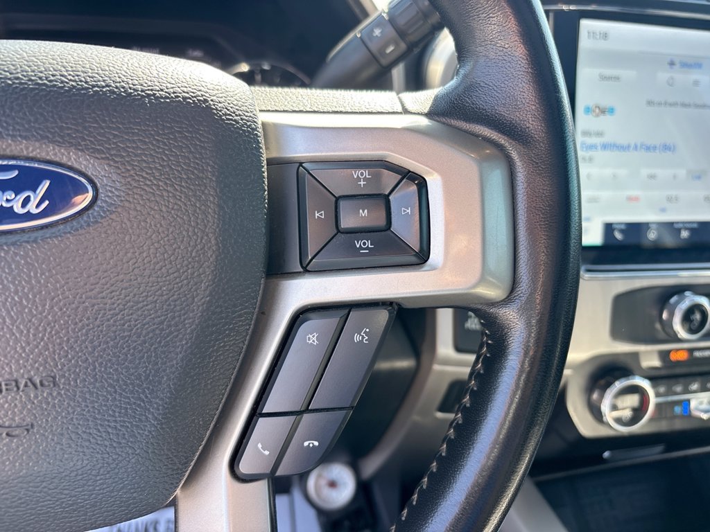 Used 2022 Ford F250 Lariat w/ Black Appearance Package AWD/4WD image 32
