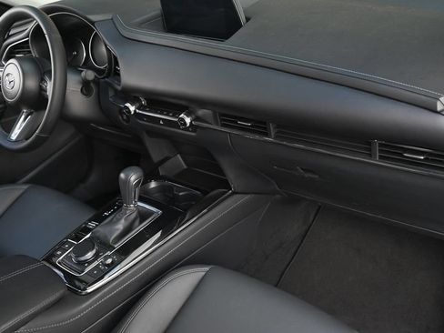 Used 2025 MAZDA CX-30 AWD 2.5 S w/ Preferred Package image 11