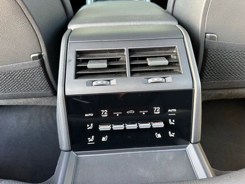 Used 2026 Porsche Panamera RWD image 38