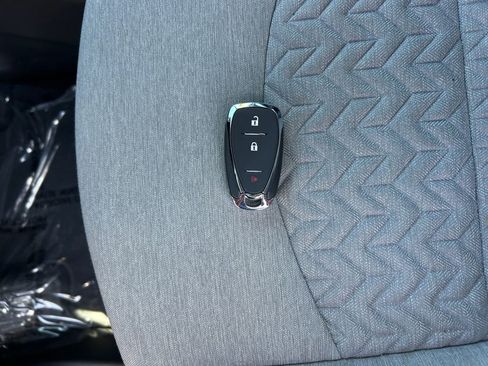 Certified 2023 Chevrolet Equinox LS image 33