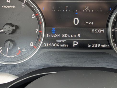 Used 2023 Mitsubishi Outlander SE image 32