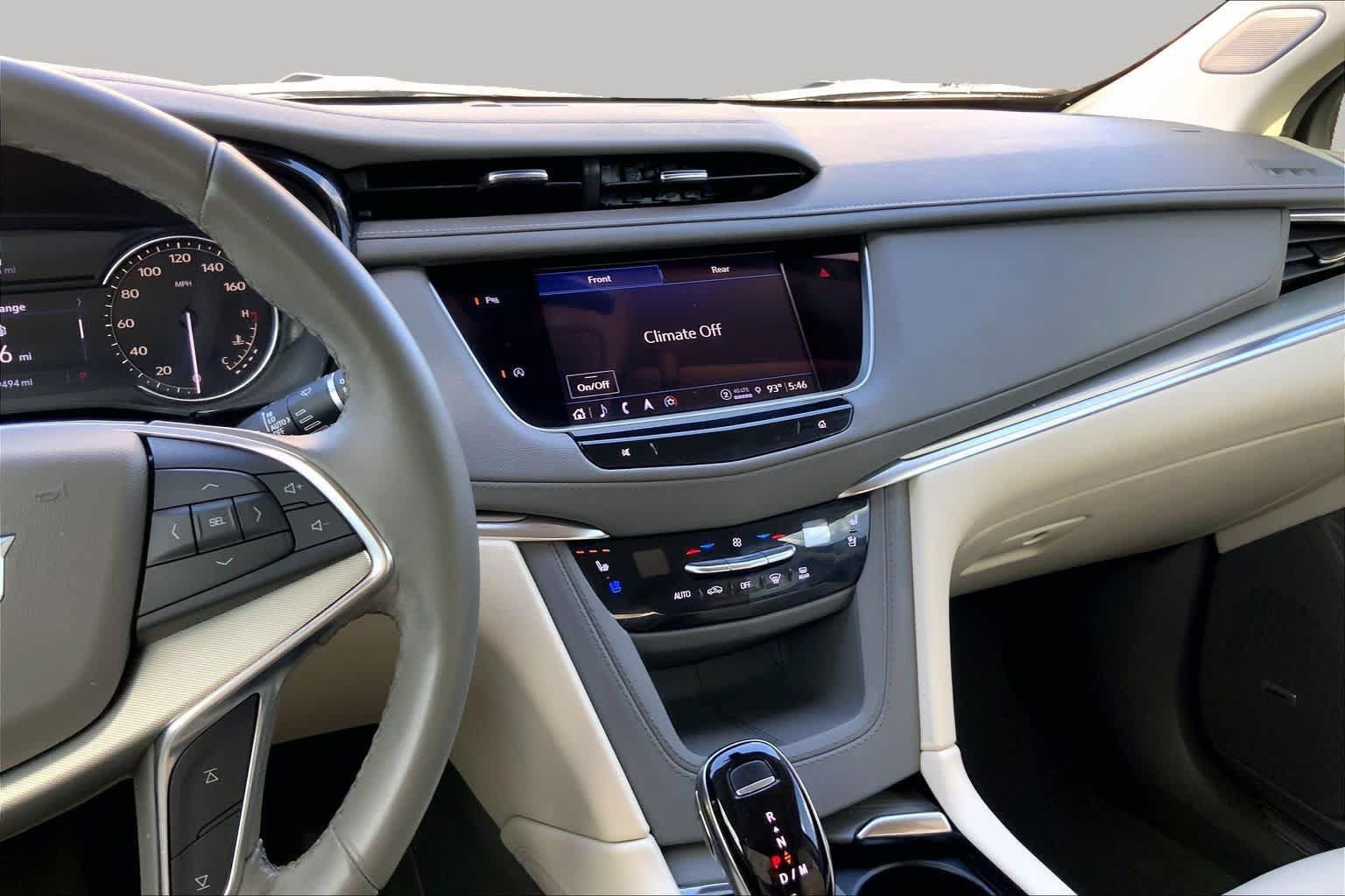 Used 2023 Cadillac XT5 Premium Luxury FWD image 7