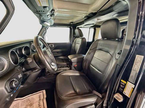 Used 2023 Jeep Wrangler Unlimited Sahara w/ Cold Weather Group AWD/4WD image 23