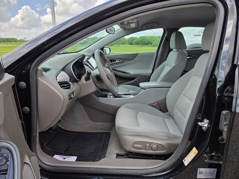 Used 2024 Chevrolet Malibu LT FWD image 14