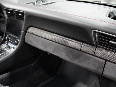 Used 2019 Porsche 911 Carrera 4 GTS image 36