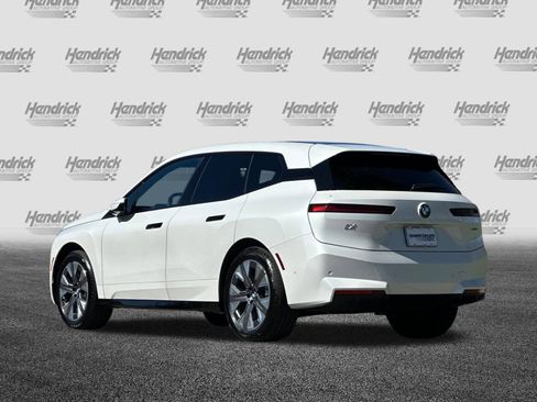 Used 2026 BMW iX xDrive45 w/ Premium Package image 7