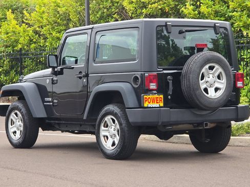 Used 2014 Jeep Wrangler Sport w/ Connectivity Group AWD/4WD image 6