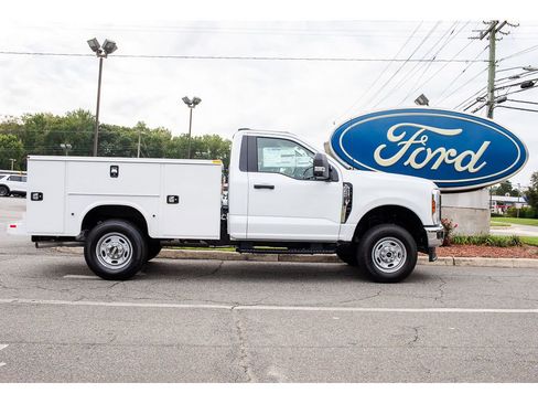 Used 2025 Ford F250 XL w/ FX4 Off-Road Package image 1