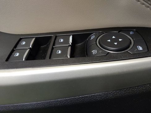 Used 2021 Ford Explorer Limited w/ Equipment Group 301A image 27