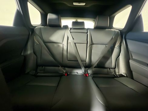 New 2026 Toyota Crown Signia image 33