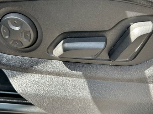 Used 2017 Audi Q7 3.0T Premium Plus w/ Premium Plus Package image 38