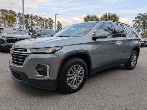 Certified 2023 Chevrolet Traverse LT image 8