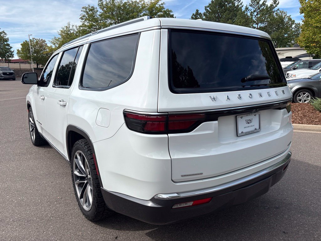 Used 2022 Jeep Wagoneer Series III w/ Premium Group I AWD/4WD image 3