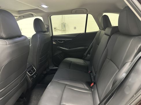 Used 2024 Subaru Outback Touring XT AWD/4WD image 31