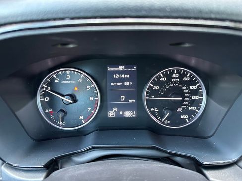 Used 2025 Subaru Outback Premium AWD/4WD image 37