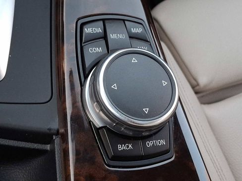 Used 2017 BMW 330i xDrive Sedan image 21