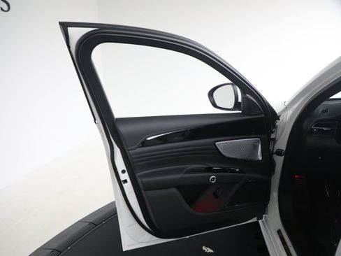 Used 2026 Maserati Grecale Modena AWD/4WD image 20