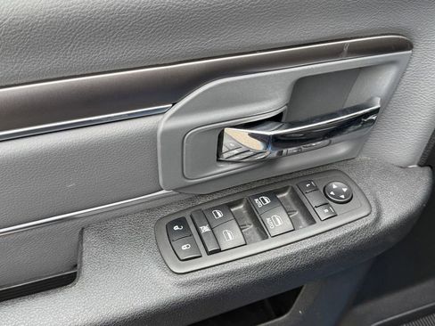 Used 2024 RAM 1500 Classic SLT image 10