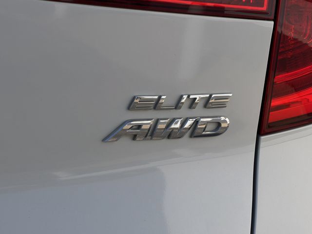 Used 2017 Honda Pilot Elite image 15