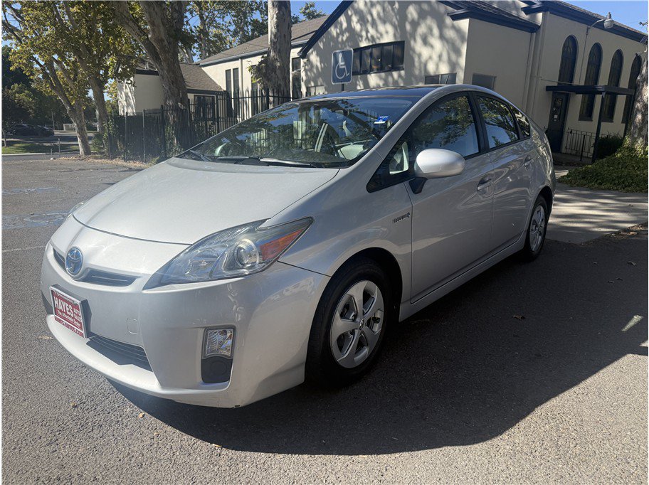Used 2010 Toyota Prius Five FWD image 1