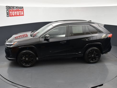 Used 2024 Toyota RAV4 SE AWD/4WD image 17