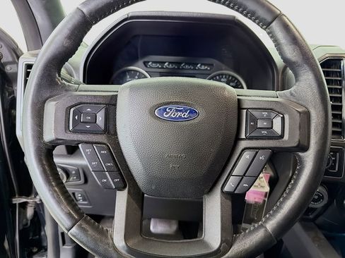 Used 2018 Ford F150 XLT w/ Equipment Group 302A Luxury image 14