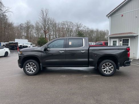 Used 2022 Chevrolet Silverado 1500 High Country w/ Z71 Off-Road Package AWD/4WD image 9