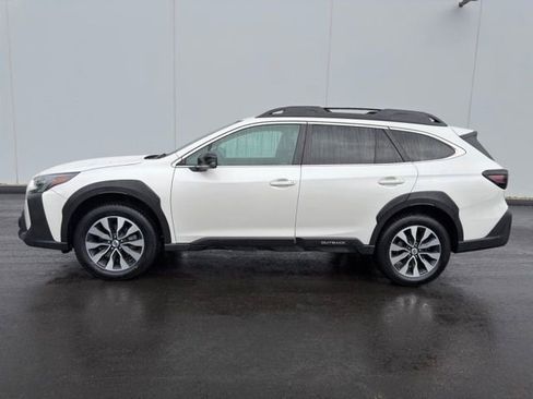 Used 2023 Subaru Outback Limited XT AWD/4WD image 7