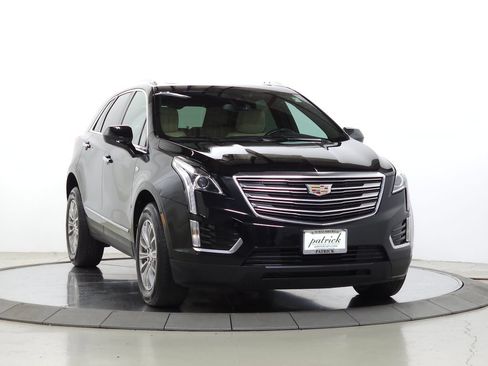 Used 2017 Cadillac XT5 Luxury w/ Driver Awareness Package AWD/4WD image 1