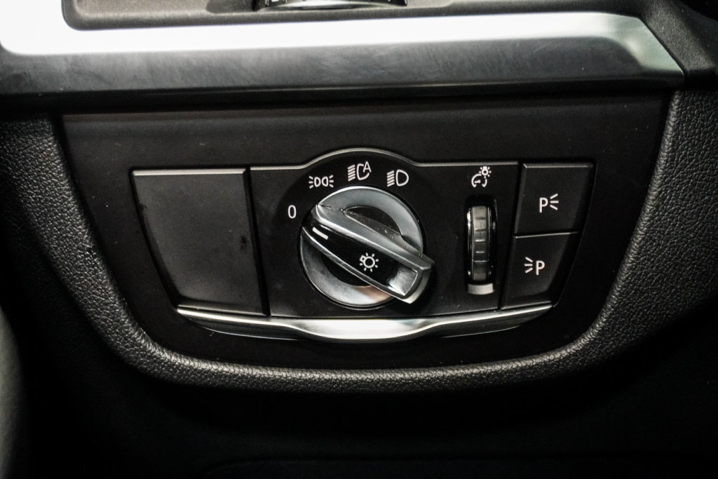 Used 2022 BMW X4 M40i AWD/4WD image 23
