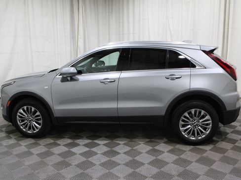Used 2025 Cadillac XT4 Premium Luxury image 35