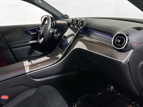 Used 2024 Mercedes-Benz GLC 43 AMG 4MATIC image 29