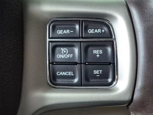 Used 2018 RAM 1500 Laramie w/ Convenience Group AWD/4WD image 13