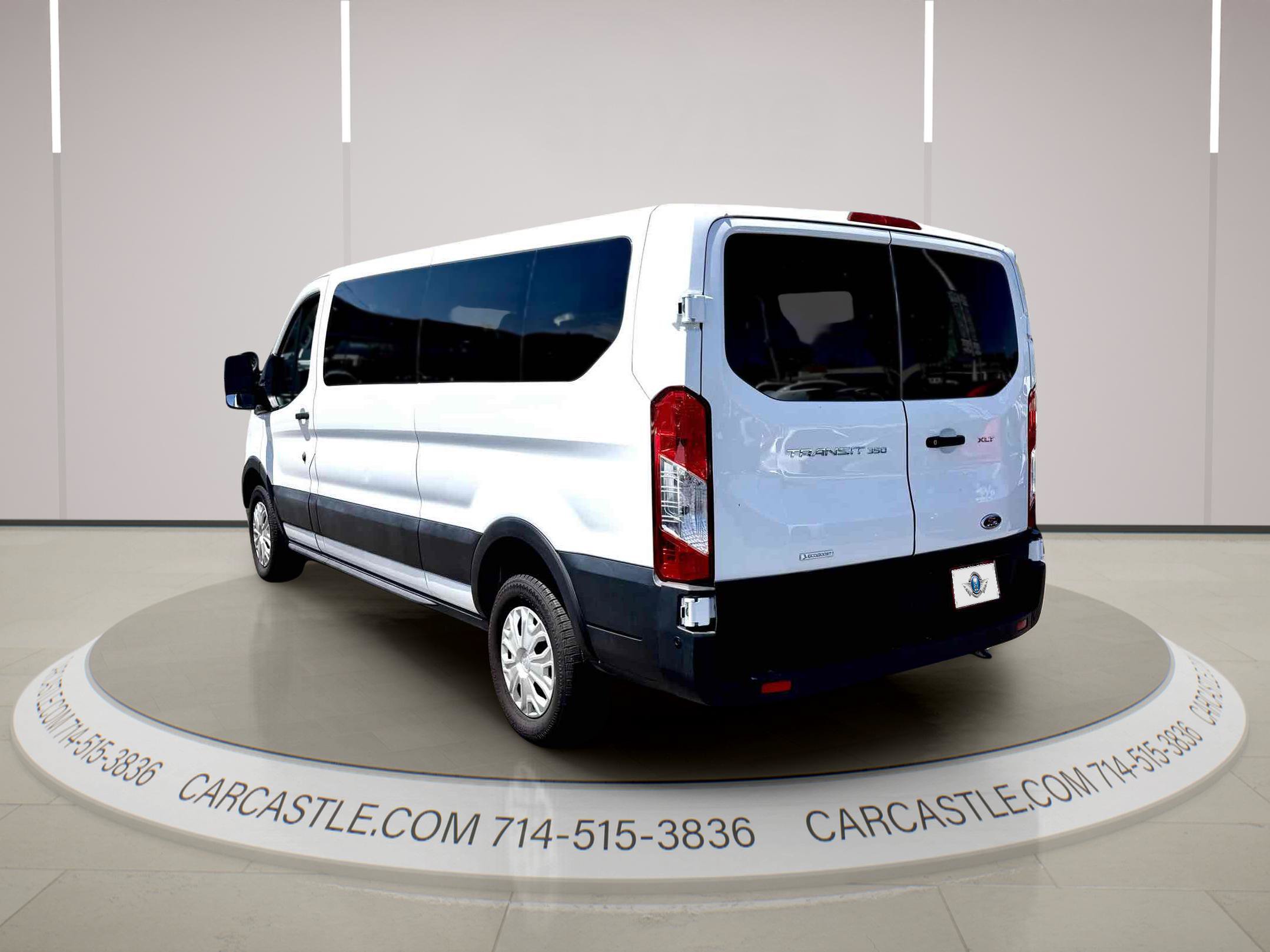 Used 2023 Ford Transit 350 XLT RWD image 3