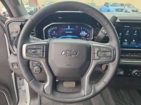 Used 2024 Chevrolet Silverado 1500 RST AWD/4WD image 19