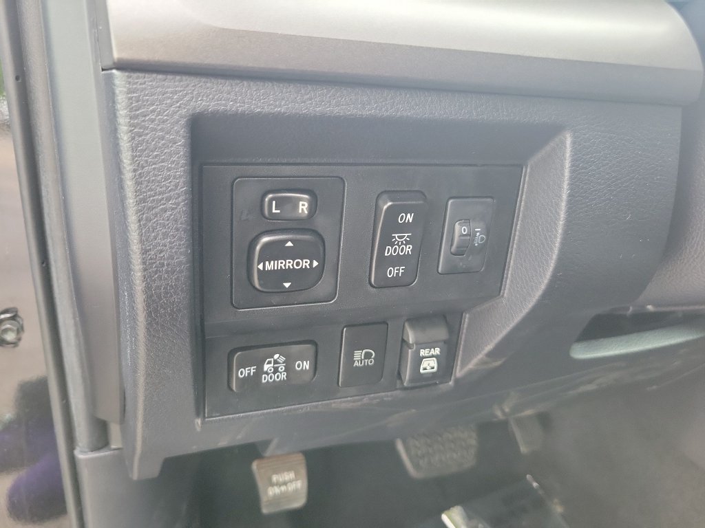 Used 2021 Toyota Tundra SR5 w/ SX Package RWD image 32