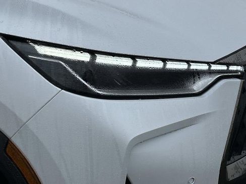 New 2026 INFINITI QX60 Sport image 10