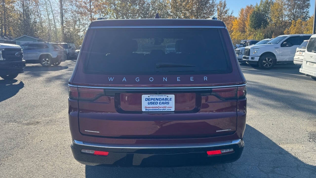Used 2022 Jeep Wagoneer Series II AWD/4WD image 19