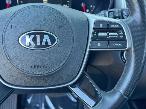 Used 2019 Kia Sorento SX w/ SX Touring Package image 24