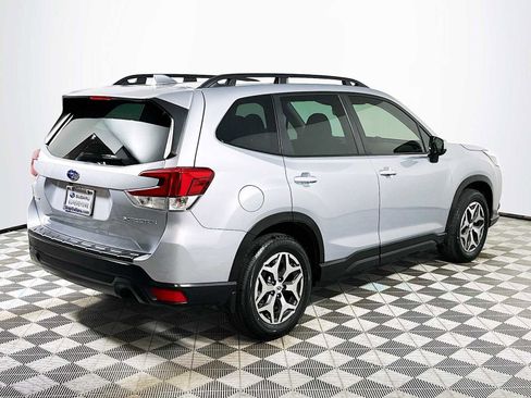 Certified 2023 Subaru Forester Premium image 7