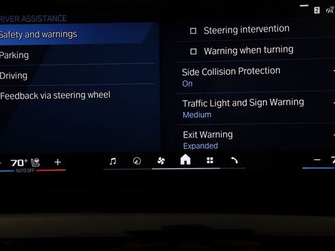 Used 2026 BMW M5 Touring image 31