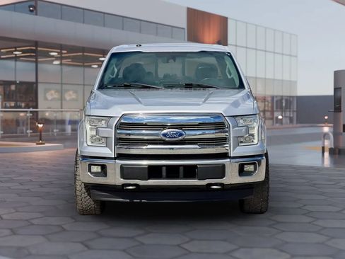 Used 2017 Ford F150 Lariat w/ Equipment Group 502A Luxury image 3