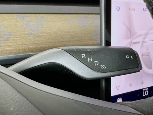 Used 2022 Tesla Model 3 Long Range image 24