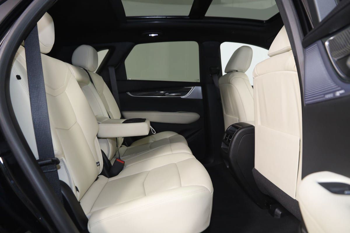 Used 2023 Cadillac XT5 Sportv w/ LPO, Floor Liner Package AWD/4WD image 14