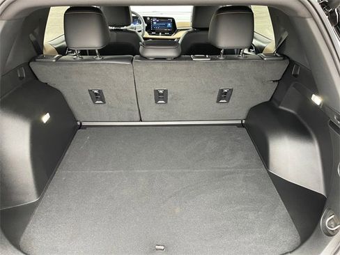 Used 2026 Chevrolet Equinox ACTIV w/ Convenience Package III image 19