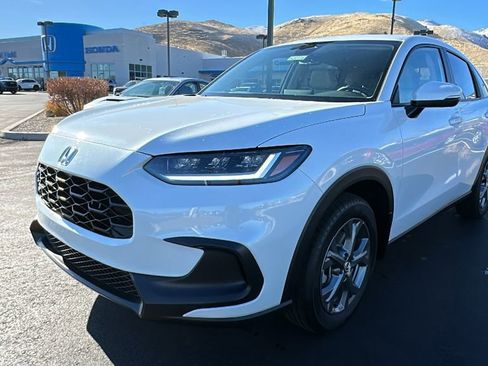 New 2026 Honda HR-V LX image 7